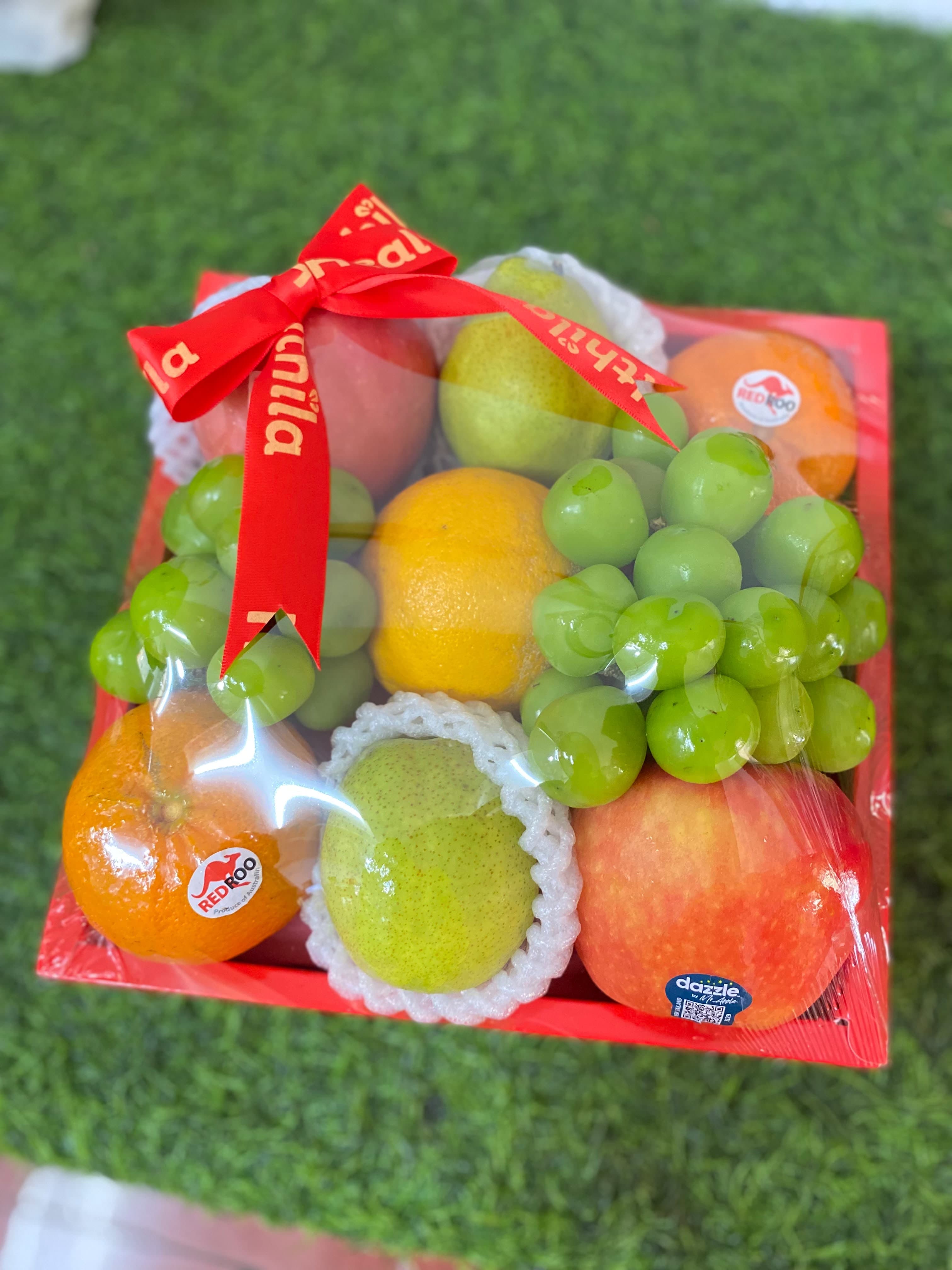 Parcel Fruit In Box 22x22